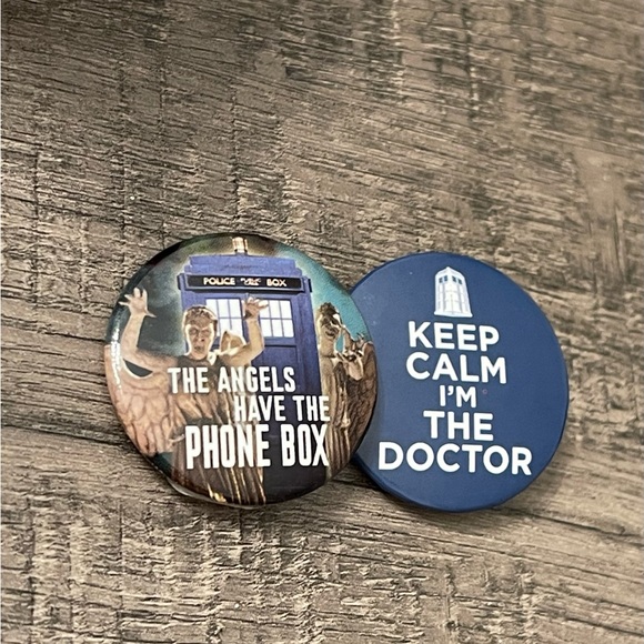 Doctor Who Tardis Police Box Pop-Up Card Handmade Bundle With Button Pins Gift - Picture 4 of 6